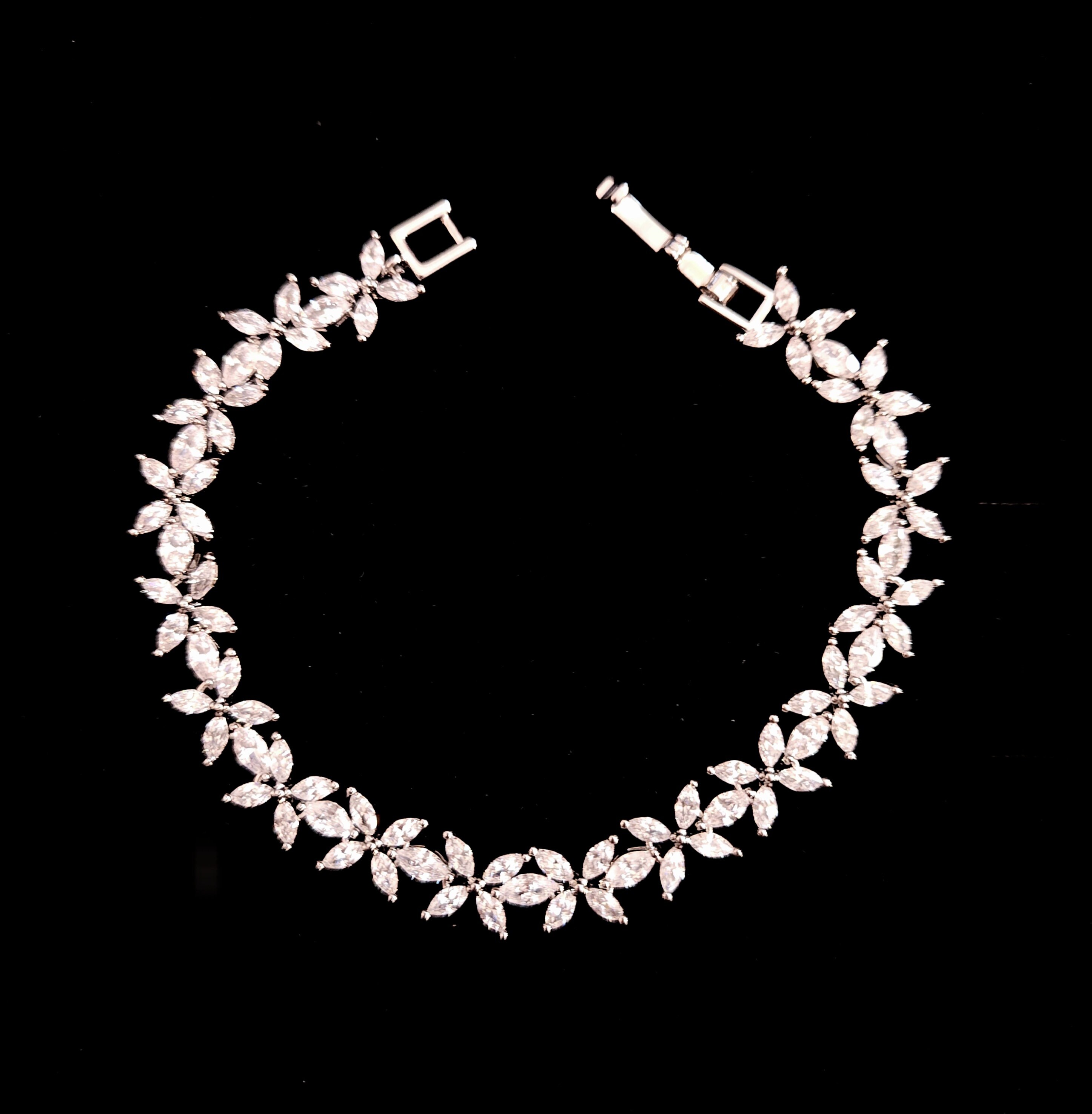MARQUISE AND ROUND 3-STATION DIAMOND BRACELET – petitegjewelers