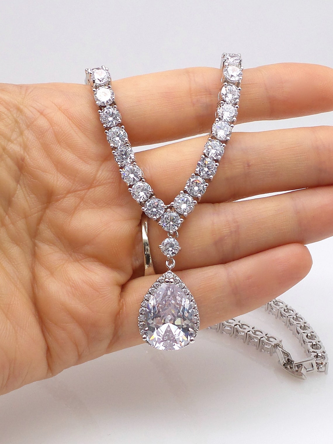 AOWVUTS Parure Gioielli Donna Matrimonio Cristallo Sposa Collana Strass Orecchini Pendenti Con Bracciale Set Di Gioielli Da Sposa Per Fidanzamento Nozze Sposa Damigella D'Onore