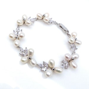 Bridal Bracelet Wedding Jewelry Fresh Water Light Cream Oval - Etsy