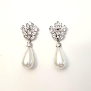 bridal jewelry wedding christmas bridesmaid white gold plated post marquise cubic zirconia earrings soft white crean teardrop shell pearl
