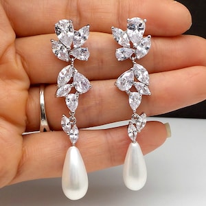 bridal earrings wedding jewelry platinum shell pearl earrings Clear white multi shape cubic zirconia post light cream pearl crystal cluster