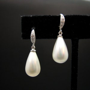 wedding jewelry Bridal earrings bridesmaid gift party cubic zirconia earring rhodium silver hook white or light cream shell pearl teardrop