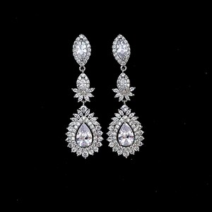 bridal jewelry wedding christmas Bridesmaid jewelry prom party gift Clear white teardrop AAA cubic zirconia post halo rhodium earrings