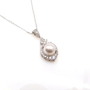 wedding jewelry bridal necklace prom bridesmaid party white cream 8mm fancy round pearl drop halo silver necklace silver chain