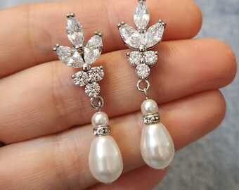 wedding bridal jewelry earrings bridesmaid gift prom party rhodium silver marquise post cubic zirconia earrings soft white pear pears