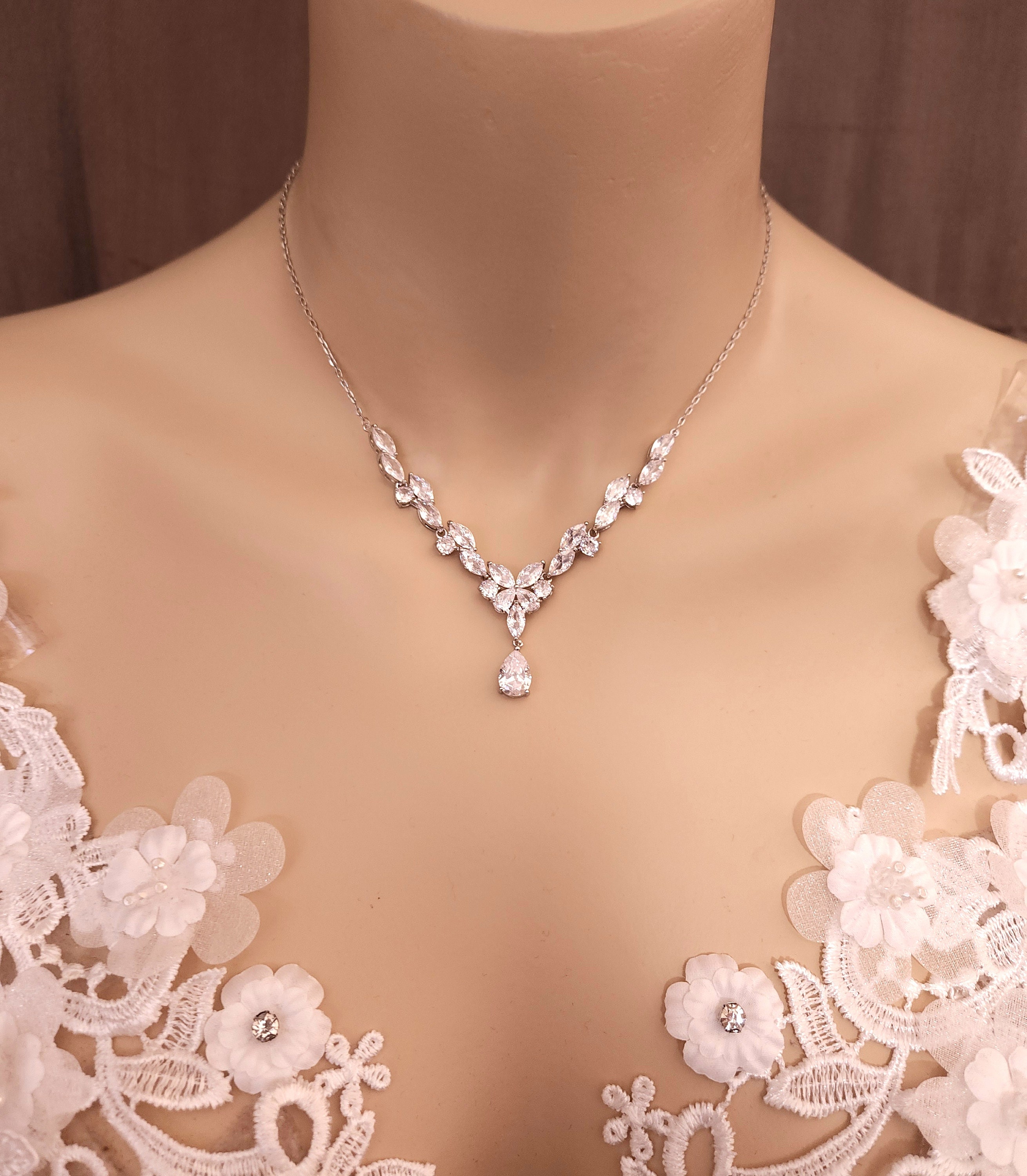 Fashband Braut-Schmuckset Silber Mit Quasten - Halskette & Ohrringe Für Hochzeit & Festlichkeiten