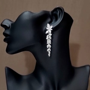 wedding bridal prom party jewelry Clear white cubic zirconia drops on cz flower rhodium silver cluster post earrings marquise statement