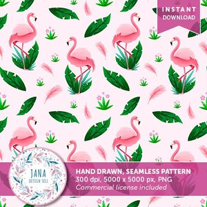 Op de afbeelding: Een naadloos patroon met roze flamingo's, groene bladeren, roze veren en kleine roze bloemen op een lichtroze achtergrond. Het ontwerp bevat de tekst "INSTANT DOWNLOAD" en "HAND DRAWN, SEAMLESS PATTERN".