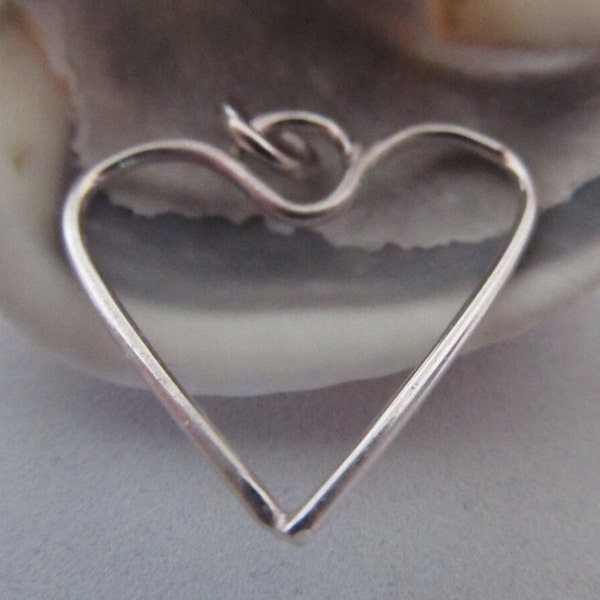 gros pendentif coeur en fil 1 mm, amour, st-valentin, cadeau, amitié, pendentif simple, coeur symbole, collier, coeur simple, amoureux
