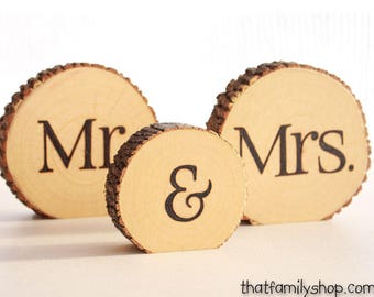 Sweetheart Table Centerpiece Rustic Mr and Mrs Sign Table Numbers Log Slices, Rustic Wood Bark Country Wedding Decor Mr and Mrs