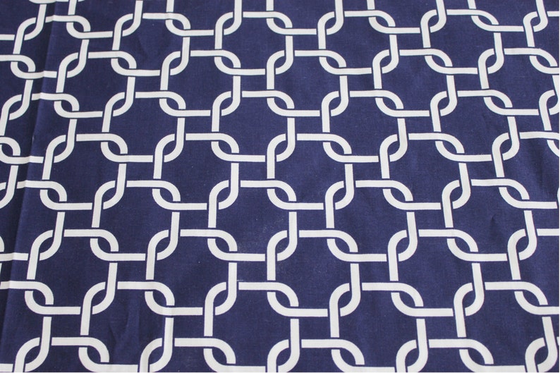 Navy Chain Link Nursing Cover with optional boning and pocket image 3