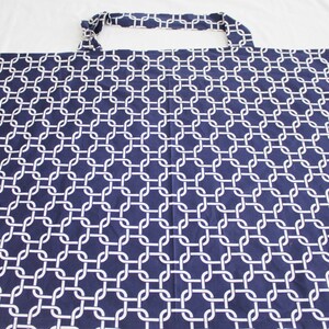 Navy Chain Link Nursing Cover with optional boning and pocket image 2