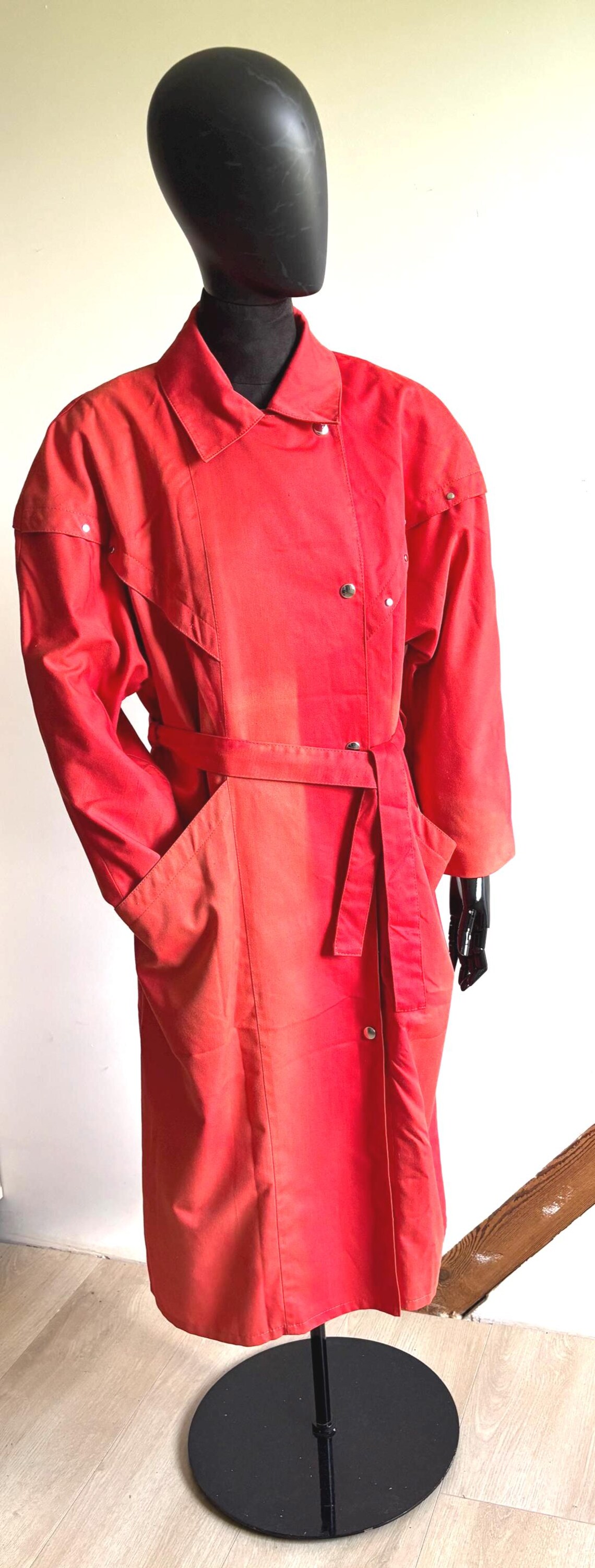 Vintage 1980sWomens Clothing Red Cotton Trench Coat OR Paisley Pleated Midi Dress Soviet Era Eastern European Retro Fashion Halloween outfit, foto 3 di 5