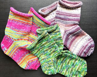Handknitted Wool Socks, Self-Striping Winter Bed Socks For Women Christmas Warmth