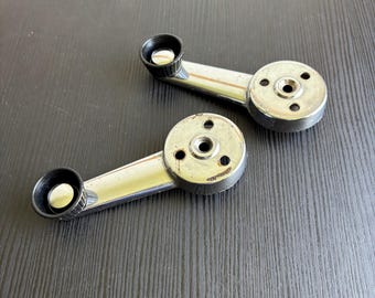 Pair of Vintage Soviet Moskvitch Car Window Crank Handles, Retro Chrome Hardware USSR Part 408-6104064, Antique Auto Interior Winder