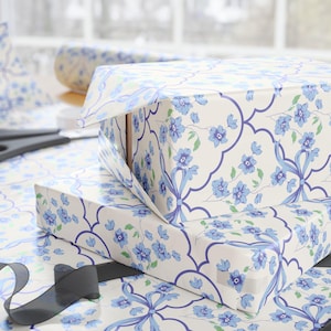Mother&#39;s Day Gift Wrap  Blue Floral Wrapping Paper Roll, Vintage Flower Pattern Gift Wrap For Women, Bridal Shower Or Birthday Use