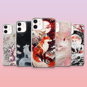 Pode incluir: Uma coleção de cinco capas de telemóvel com ilustrações de raposas. As capas apresentam vários designs, incluindo uma raposa vermelha com lua cheia, uma raposa branca e padrões florais. As capas têm um design transparente e protetor.