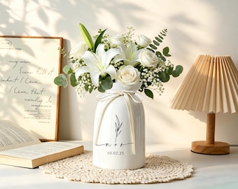 Custom Engaged Ceramic Vase, Personalized Wedding Flower Vase with Name and Year, Marriage/Engagement Anniversary Gift, Gift For Couple