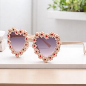 Funky Floral Heart Sunglasses Kids, Cute Daisy Flower Kids Sunglasses, Birthday Party Favor, Kids Accessories, Fun Sunglasses, Birthday Gift