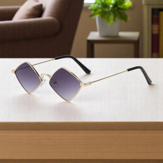 Unisex Diamond Shaped Sunglasses, Smart Metal Frame Punk  display picture 2