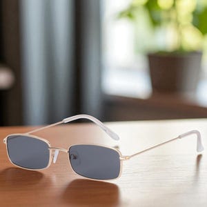Vintage guldgrå solglasögon, retro små rektangulära metallbågar, coola unisex-solglasögon för rave, cosplay, streetwear eller sommarmode