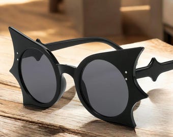 New Black Bat Wing Oversized Sunglasses Retro Goth Punk Vampire Bat UV 400 Bat Wing Sunglasses: Hand-painted Goth OOAK Sunglasses Fast  main image 3