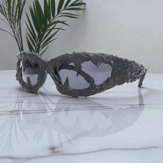 Y2K vtg ブラックフライ FLY SHARK sunglasses USA Shark Teeth Sunglasses With Black Rubber Teeth, Y2K Small Frame