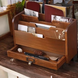ヴィンテージ木製デスクオーガナイザー引き出し – 化粧品、書類、本、文房具の収納 – 家庭やオフィスの装飾や整理整頓に最適