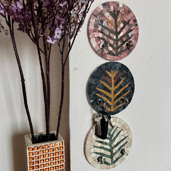 Handmade Stone Key Holder – Wall Mounted Organizer with Mosaic Pattern with an Eye-Catching Appeal