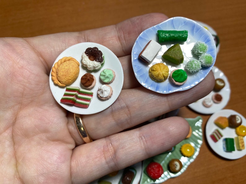 Miniature Singapore Traditional Nonya Kueh Mix Platter, Dollhouse Diner, Ang Ku Kueh, Clay Food, Doll Food Diner Food, Faux Food image 4