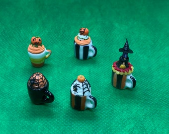 Handmade Miniatures Halloween Cupcake, Ceramic Mug, cake Seasonal, Desserts, Halloween, fairy, Dollhouse cake (5 pcs)