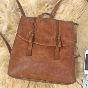 Sac à bandoulière en cuir marron fait main pour femme,taille moyenne,poches zippées,poche extérieure boutonnée, sac à main de tous les jours