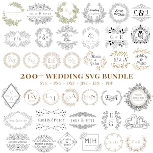 Puede incluir: Una colección de diseños SVG con temática de boda, que incluye coronas florales, marcos y elementos decorativos. Los diseños presentan nombres e iniciales, con el texto "200+ WEDDING SVG BUNDLE". Los diseños son en negro y dorado.