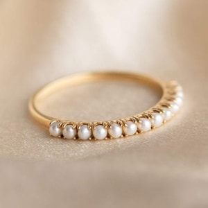 Dainty pearl Silver ring, pearl stacking band ring, pearl eternity wedding band, june birthstone, promise ring, gift for her, pearl band