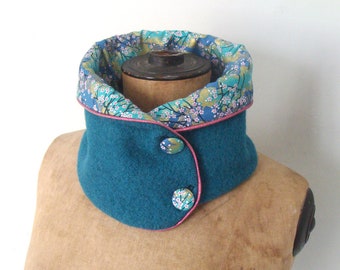 Col laine bouillie bleu canard turquoise et tissu coton japonais fleuri bleu rose doré accessoire original pour femme