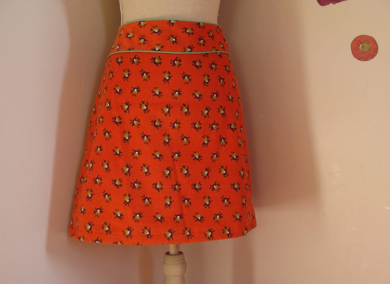 jupe courte trapeze velours milleraies orange et fleurs jupe originale sur mesure pour femme image 2