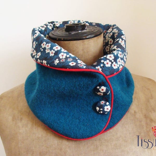 Col tour de cou snood laine bouillie Liberty Mitsi bleu canard et rouge fleurs accessoire original pour femme