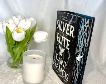 Silver Elite de Dani Francis – Tapa dura británica con bordes pintados a medida