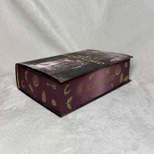 Alchemised by SenLinYu with custom sprayed edges | Dark fantasy book image 3