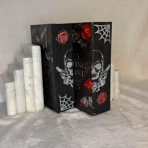 Spöklika Adeline & Jaktande Adeline UK Pocketbok Set - Specialmålade kanter