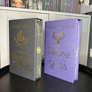 Sarah J. Maas Collectors Editions – Custom Sprayed Edge UK Hardbacks | ACOTAR & TOG