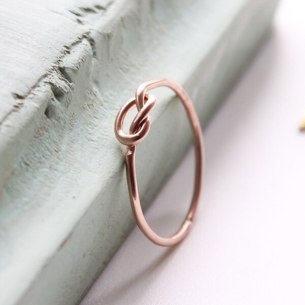 Vergeet me knoop roségouden vulring, dunne gouden ring, stapelring, delicate sieraden, sierlijke ring, minimalistisch, handgemaakte sieraden, cadeau