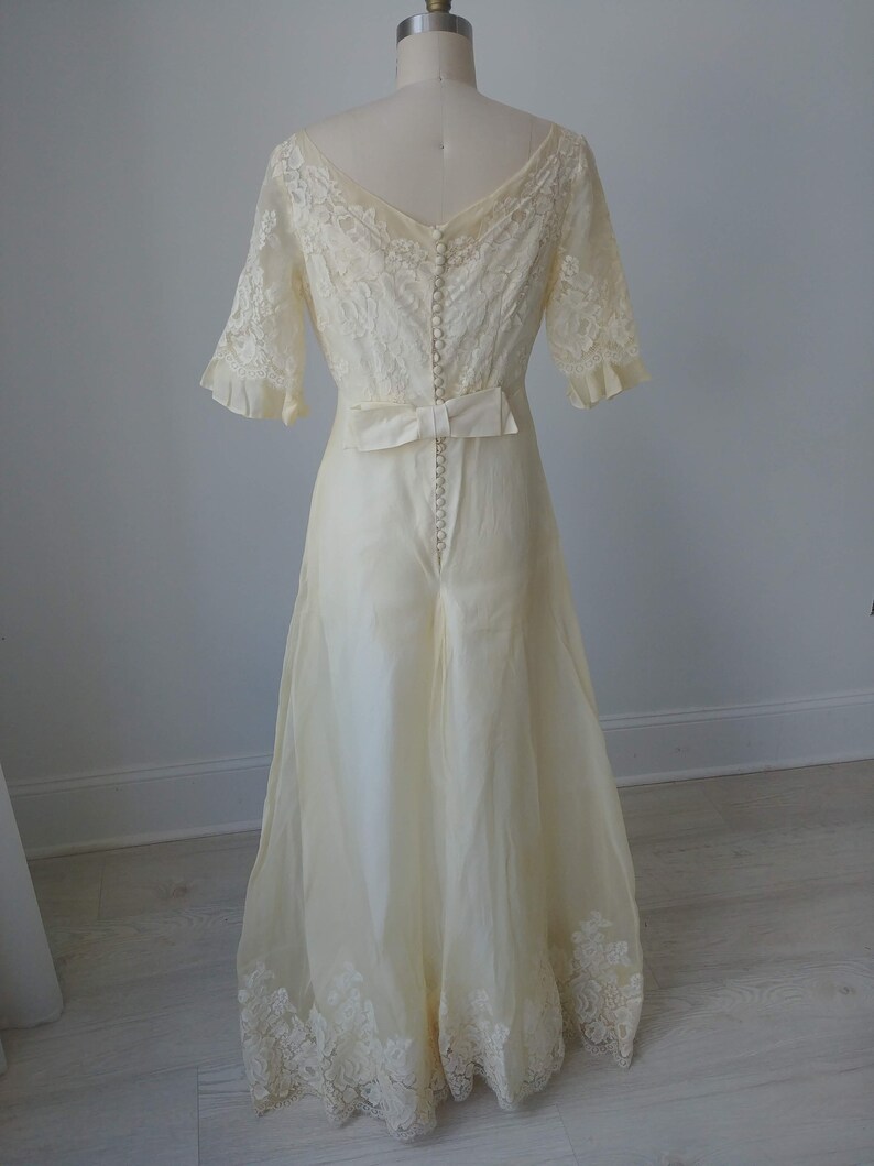 1950s wedding dress with train image 7