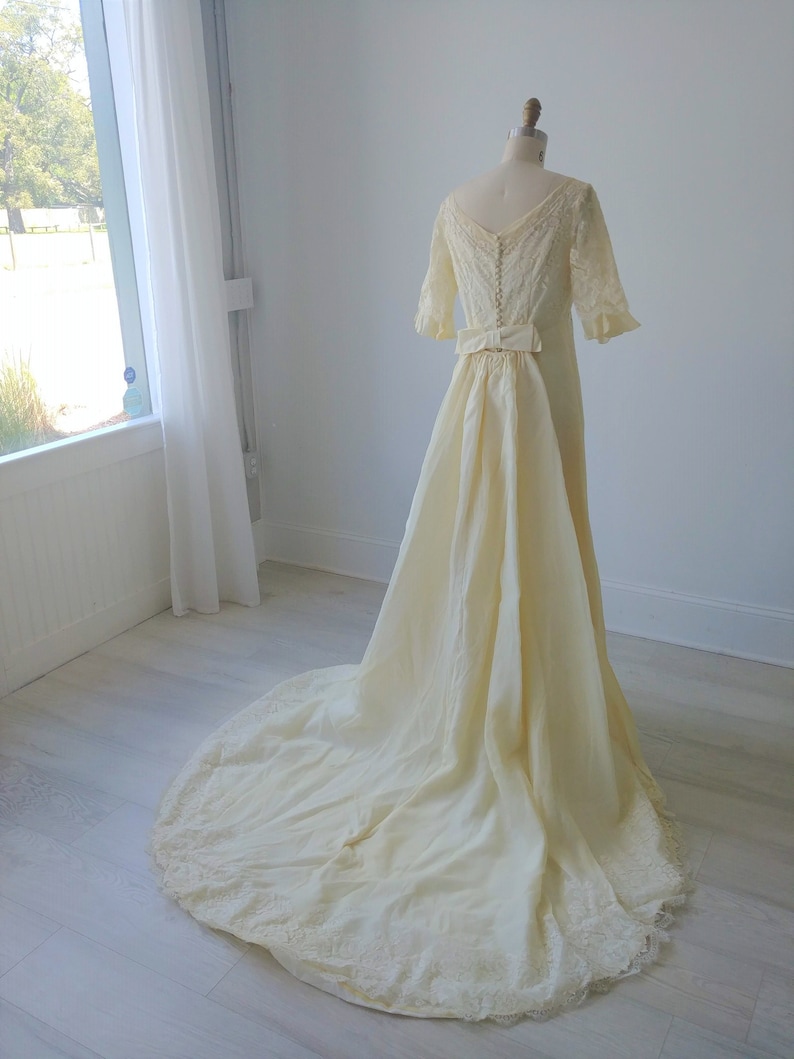 1950s wedding dress with train image 1