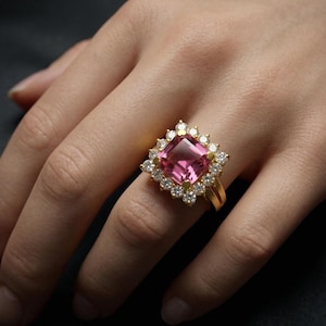 Anillo de rubí claro / Anillo de diseño chapado en oro 925