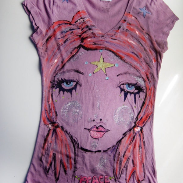 Upcycled Hand Painted Face on a Forever 21 Tee Size Medium