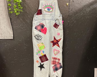 Upcycled denim overall: vintage patchworkstof, maat 0