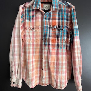 Lg gebleekte flanellen buttondownkraag, duurzaam en geüpcycled