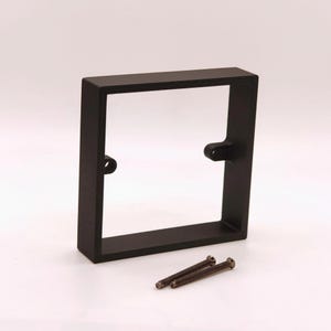 Separador de enchufes para paneles acústicos de pared / Negro / 20 mm / Módulo simple o doble Single