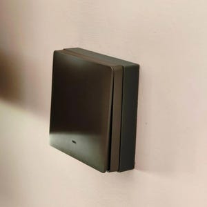 Separador de enchufes para paneles acústicos de pared / Negro / 20 mm / Módulo simple o doble imagen 6